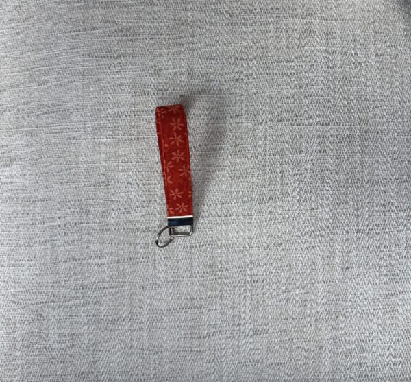 Keychain wristlet