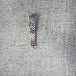 Keychain wristlet