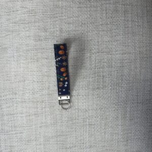 Keychain wristlet