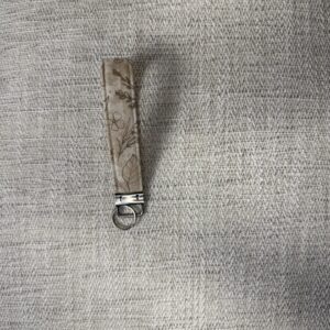 Keychain wristlet